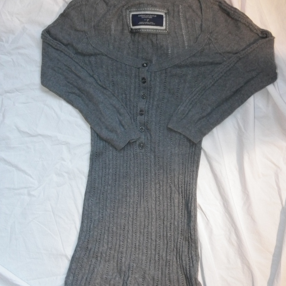 American Eagle Grey Sweater